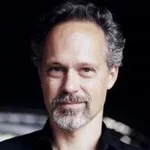 Marc Raabe - Bild.webp Marc Raabe - Bild.webp