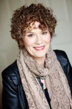 Dinah Jefferiesjpg.webp Dinah Jefferiesjpg.webp