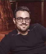 Robert Bryndza.webp