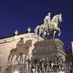 Jeder soll nach seiner Façon selig werden