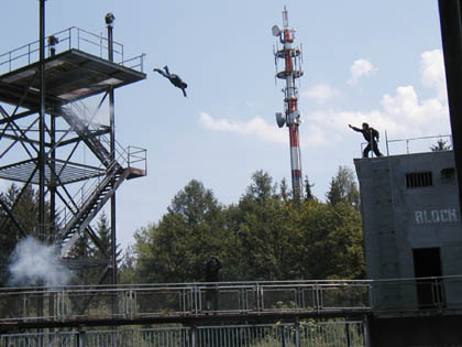 pw4b2003_09.JPG