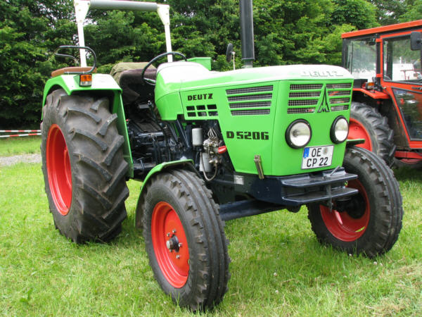 Deutz_D5206_1m.jpg